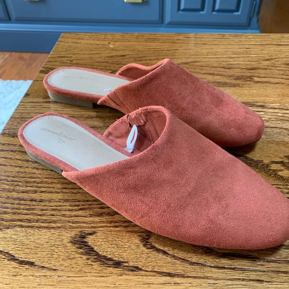 Slip ons